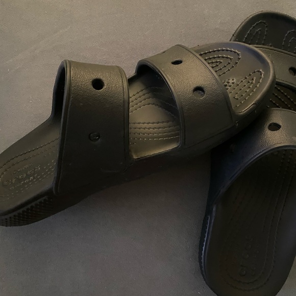 Crocs - Picture 2 of 3